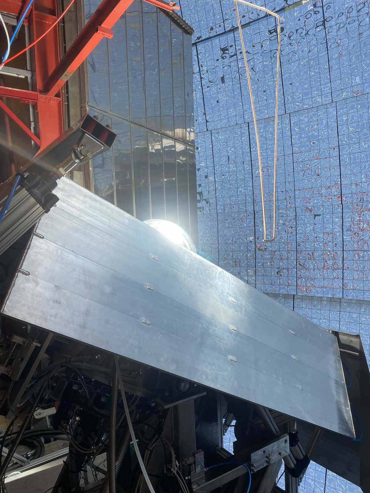Four solaire d'odeillo réacteur pour le recyclage d'acier